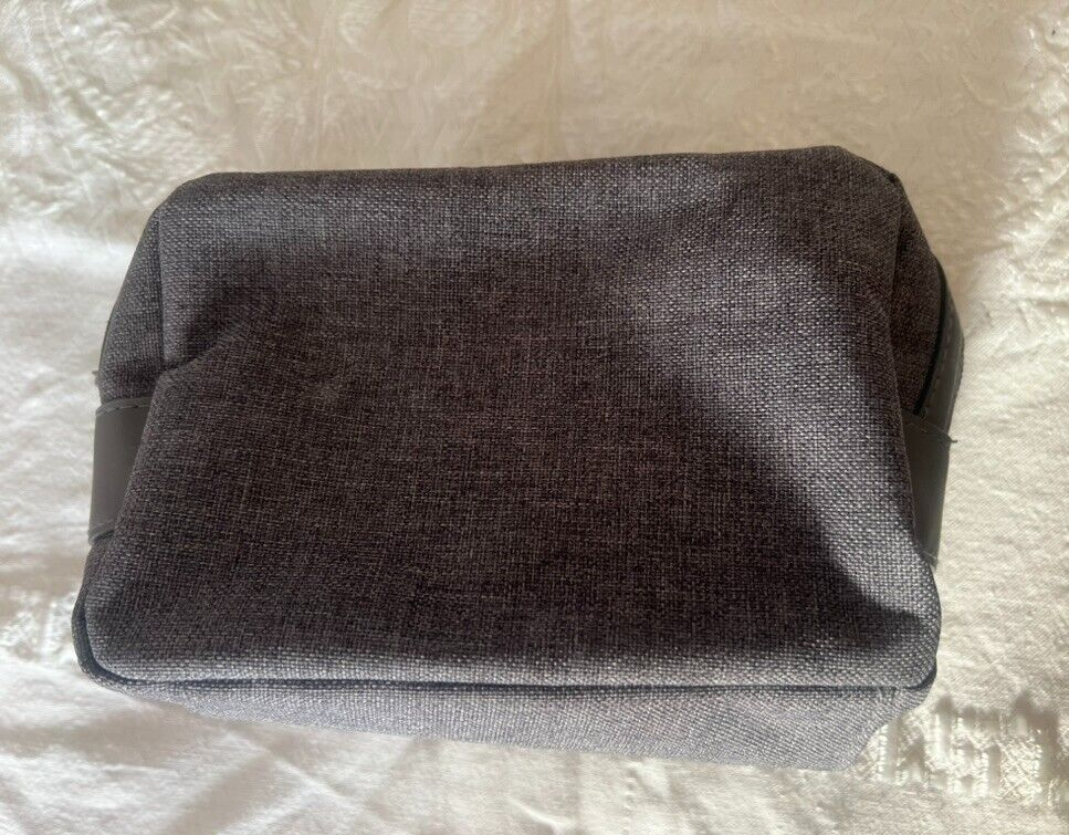 Bulgari Sac à Main Amène Maquillage Emirates Voyage Tissu 17x7,5 H 12