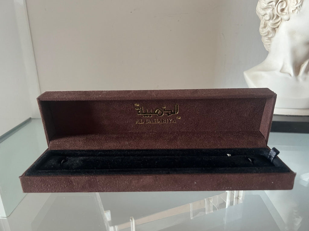 Al Dahabiya Boîte Armband Bijou Marron Floqué Écrites Dorées 