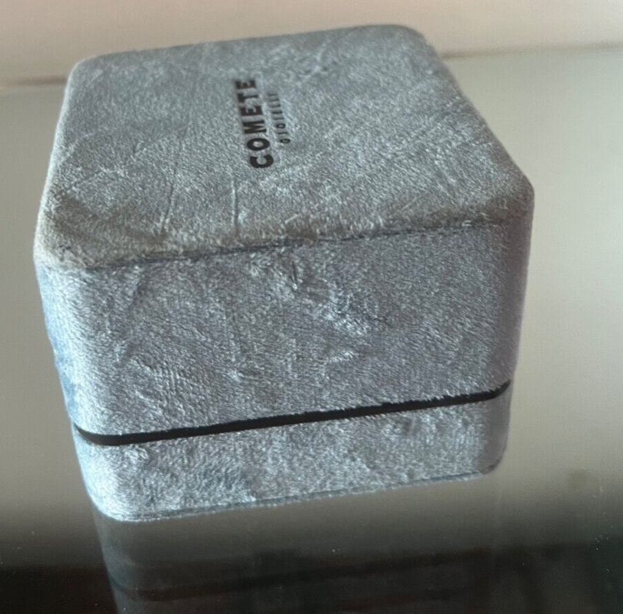 🔴 COMETE Uhrenbox, 10x10 cm, Höhe 7 cm 