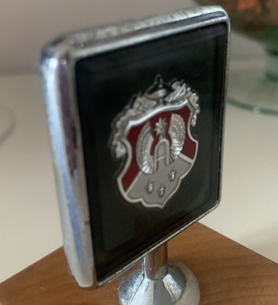 Oldsmobile Metal Plate With Vintage Stand Original Car Badge