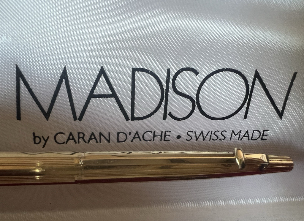 🔴 CARAN D'ACHE penna sfera Madison placcata oro scrive garanzia astuccio