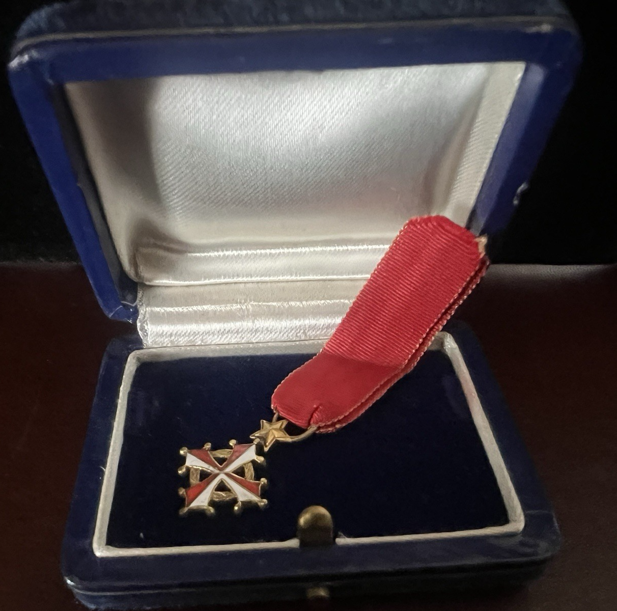 🔴 Croce Patente Decorazione al Merito e Stella dorata Nastro rosso vintage