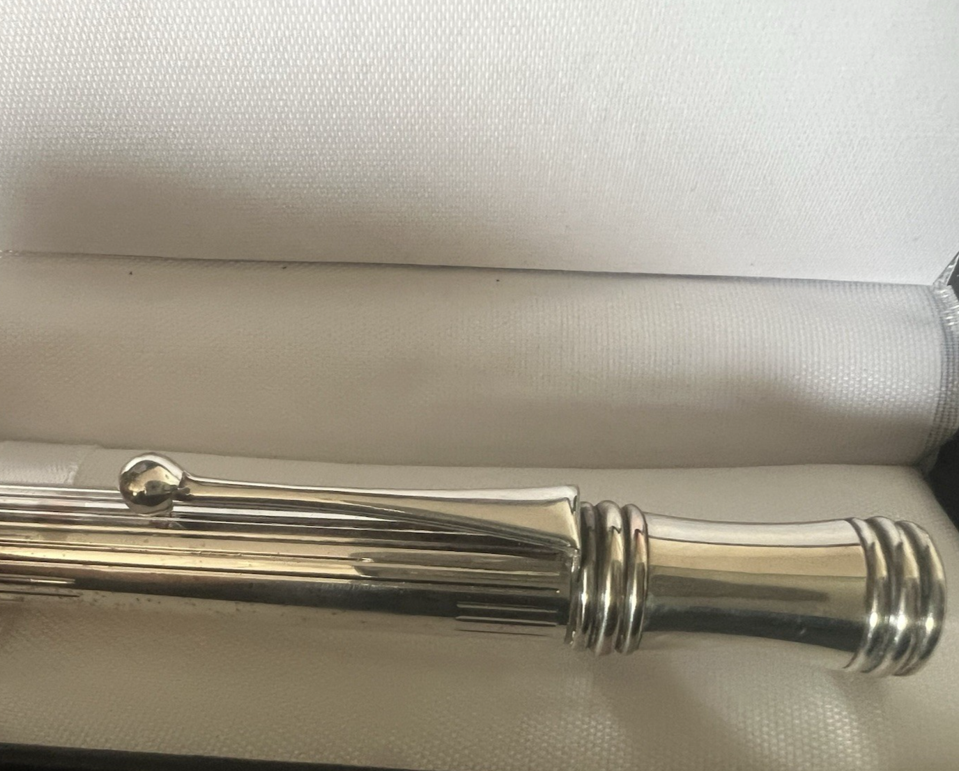 🔴 Penna sfera cromata e lacca nera placcata argento scrive