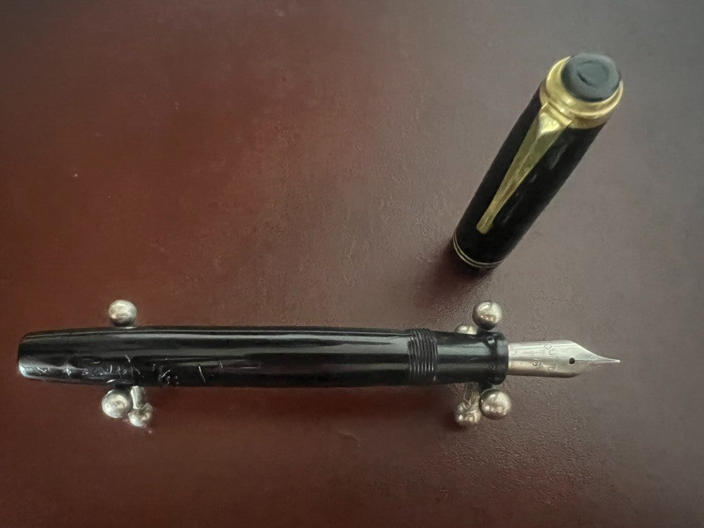 🔴 Penna stilografica celluloide nera pulsante di fondo italiana vintage