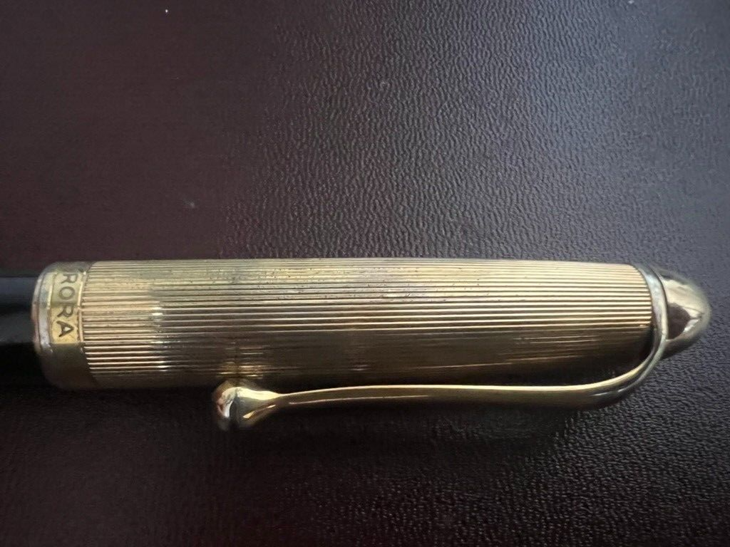 Aurora Stylo-Plume Sphère 88 Résine Avec Capuche Laminé Or Signes Du Temps 