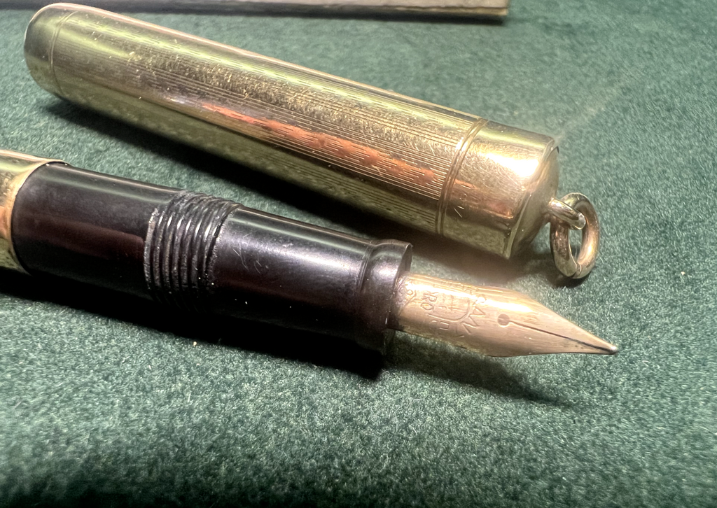 Red Lever Fountain Pen Gold Nib Patent Pat Jan 25.04 Vintage 1920