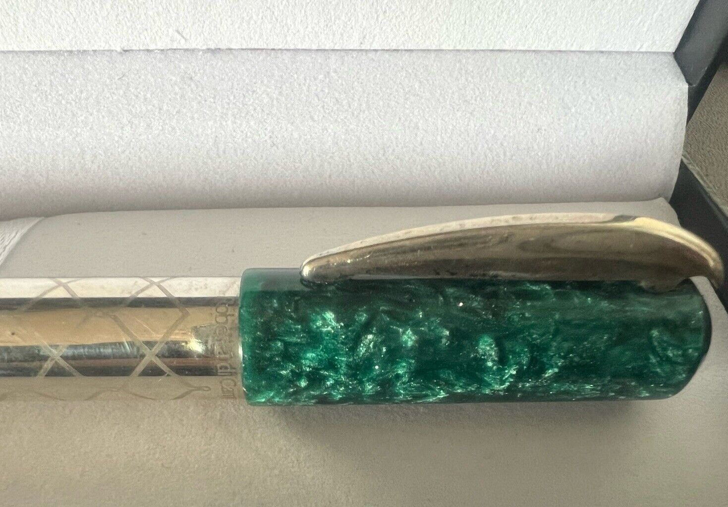 🔴 ROBERTA DI CAMERINO penna sfera ARGENTO 925 con particolari verde brillanti