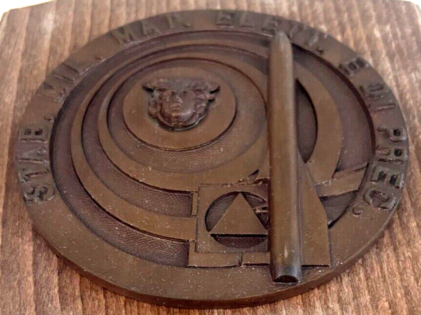 🔴 MILITARE CREST stabilimento MATERIALI ELETTRONICI scudo legno ottone vintage