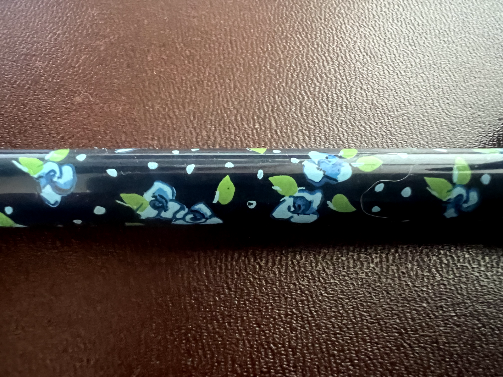 🔴 NAJ OLEARI penna sfera lacca blu FIORI azzurri scrive vintage 1990