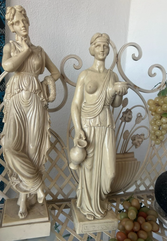 🔴 Statue der Göttin Ebe, Marmorstaub, RB, gearbeitete Draperien, Höhe 40 cm, Italien, Vintage