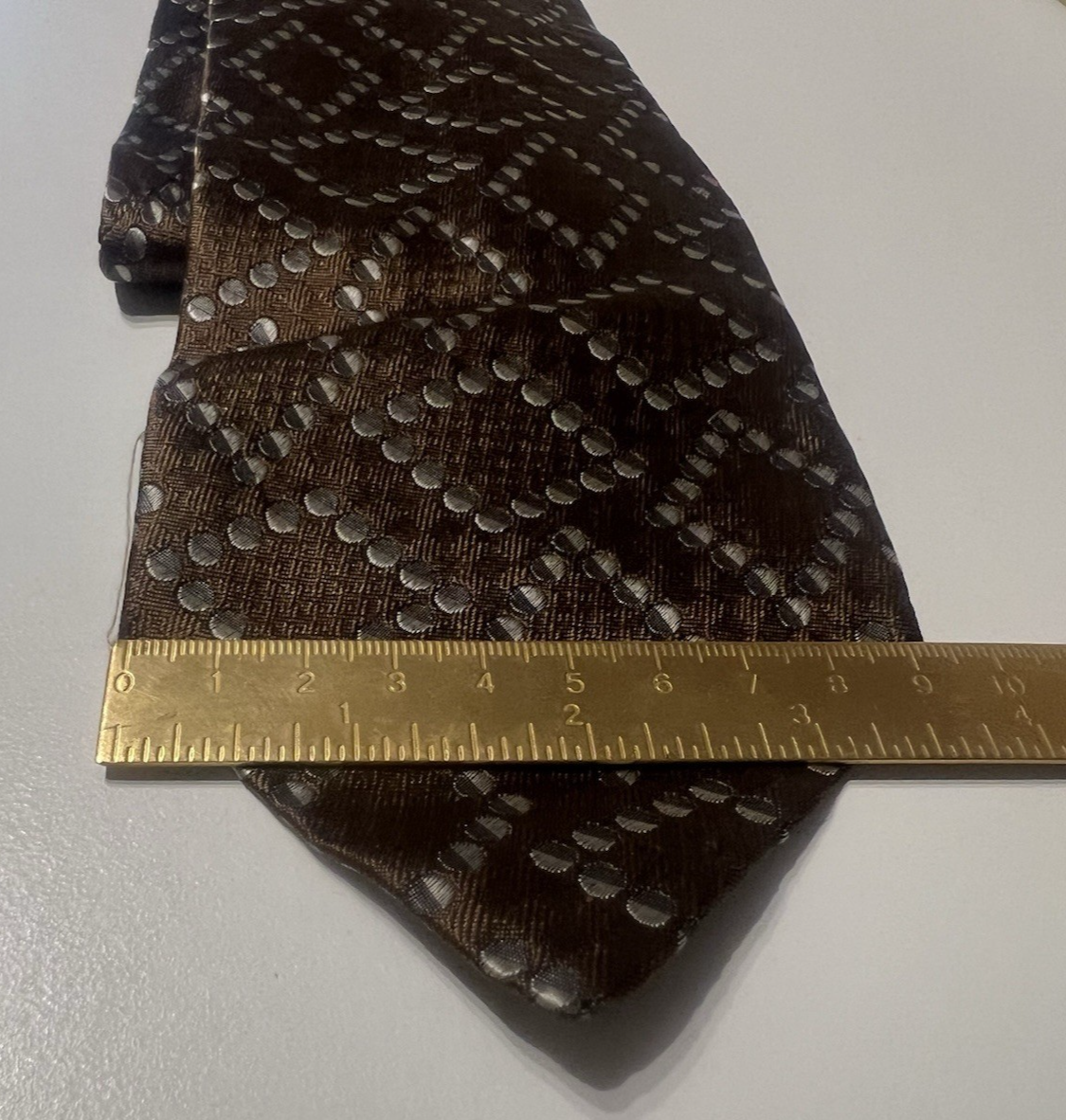 Fendi Men's Classic Elegant Brown Pure Silk Tie