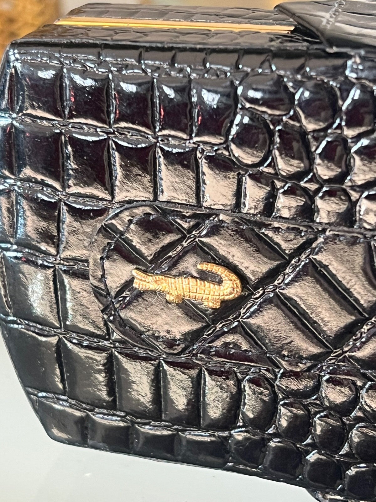 🔴 Portasigarette nero effetto coccodrillo rigido con fessura per cinta vintage