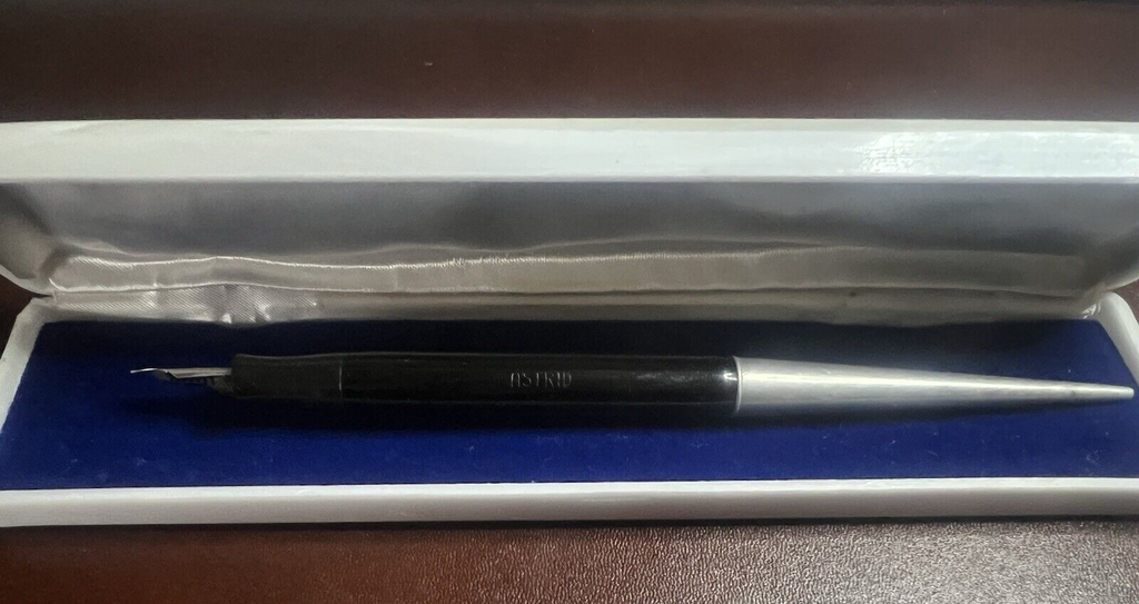 Astrid Pen Fountain Pen Penholder Black Desk Marking Vintage