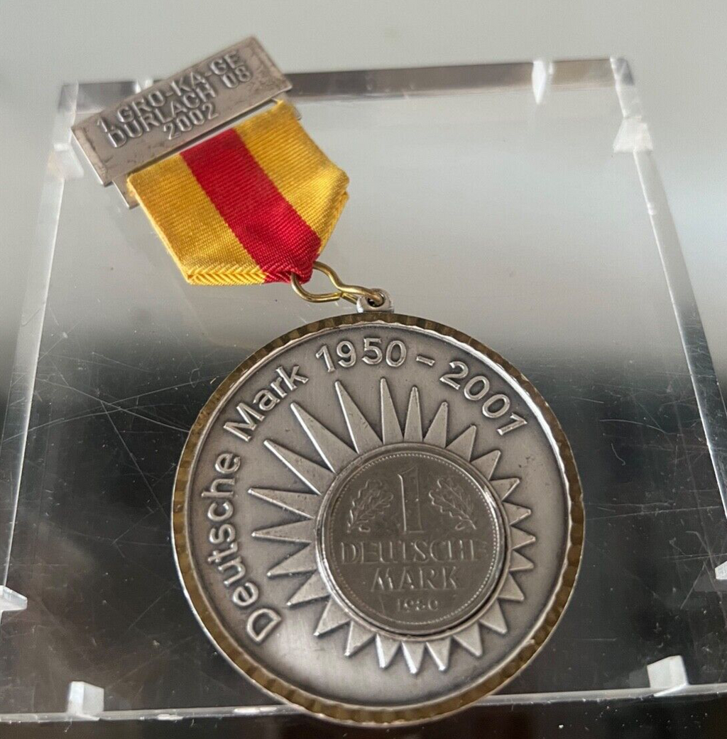 🔴 MARCO TEDESCO medaglia metallo argentata con nastrino e spilla VINTAGE