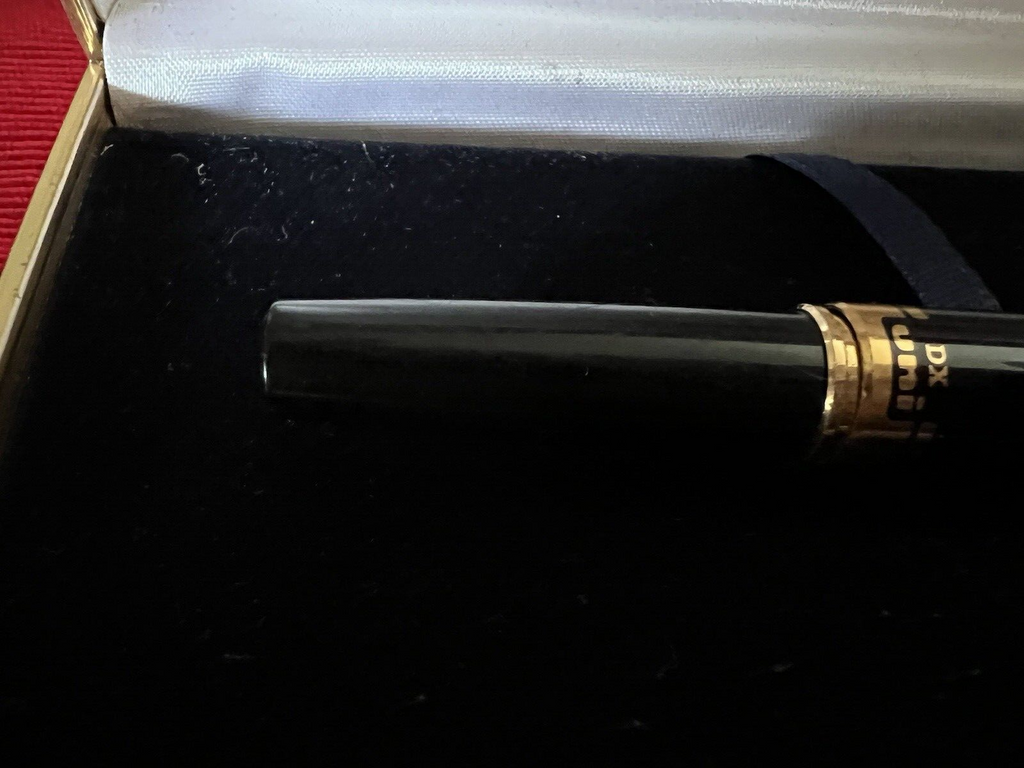 🔴 UNI-BALL penna sfera DX mini nera brillante con profili dorati vintage