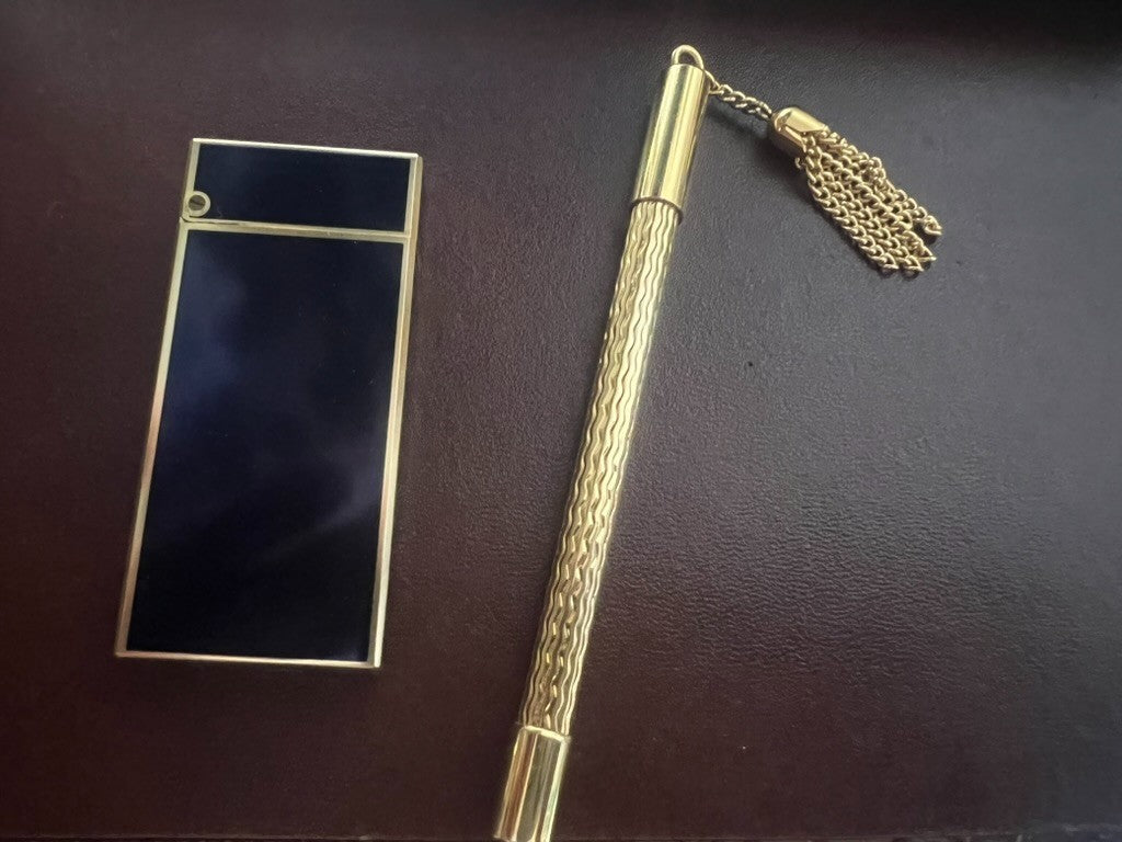 LUIS GERARD Encendedor LACCA AZUL Funciona Y Pluma Chapada EN ORO 24 KT