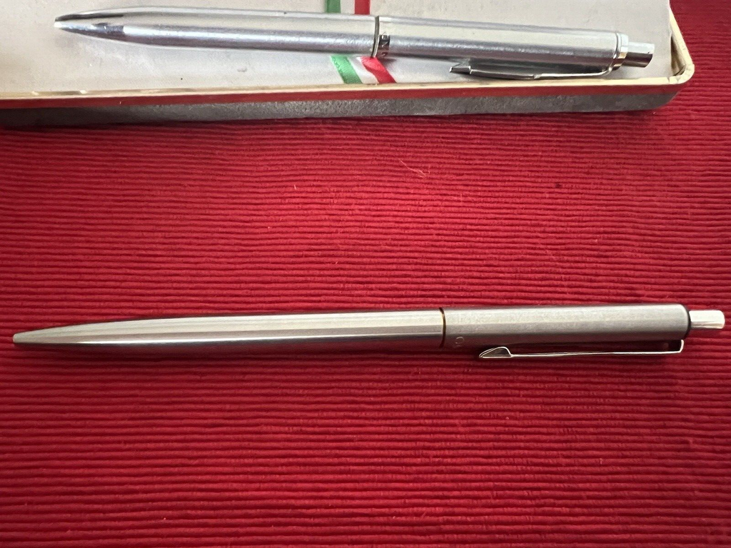 Grand-Mère Penne Sphère Chrome Métal Bouton Automatique Scrivono Italiane Cru