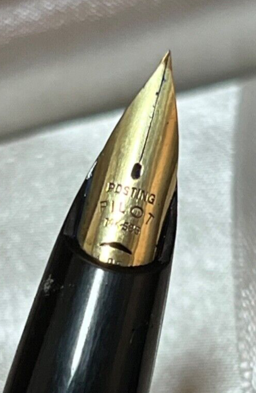 Pilot Et Stylo-Plume Stylo à Plume Noire Or 14 KT A Cartouche Vintage 1970