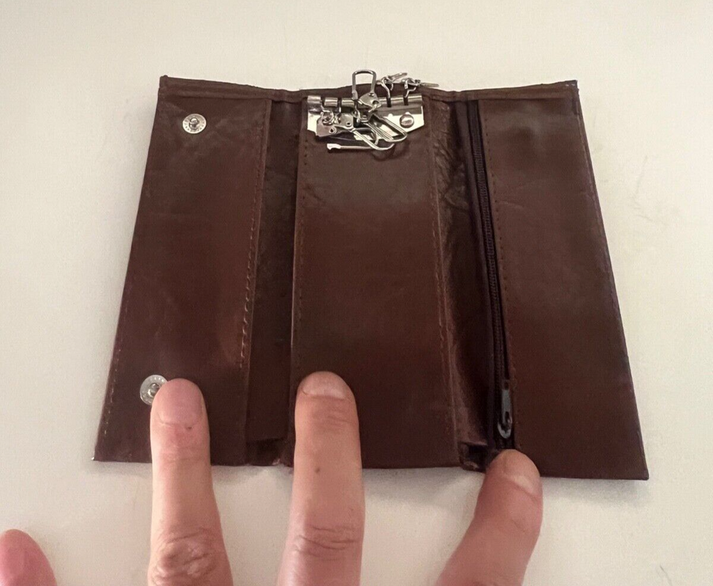 🔴 Portachiavi MIRABELLA in pelle marrone con protezione chiavi