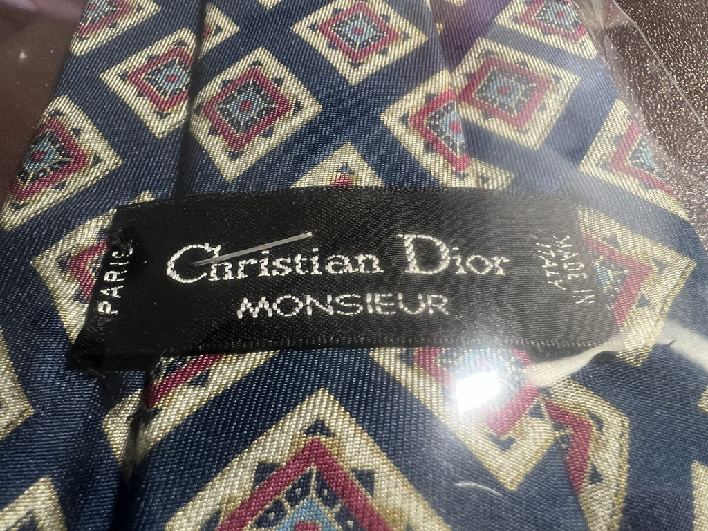 DIOR Cravate Homme Bleue Avec Des Losanges Multicolores En Soie Pure