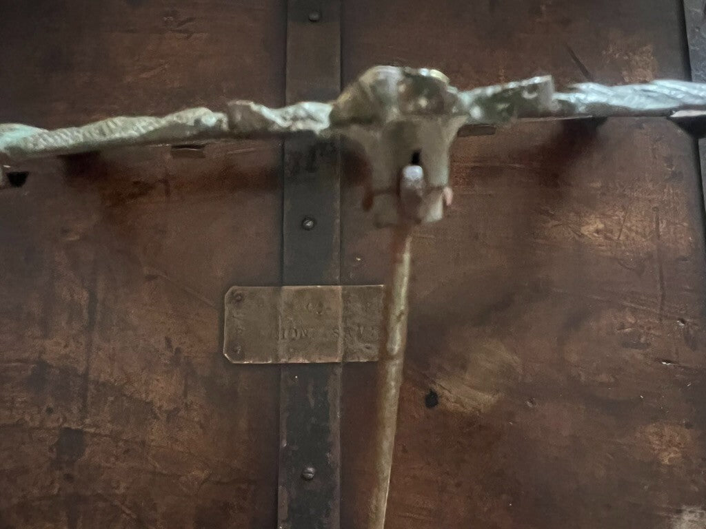 🔴 Vintage, handgeschnitzter Leseständer aus Bronze mit Flachrelief 