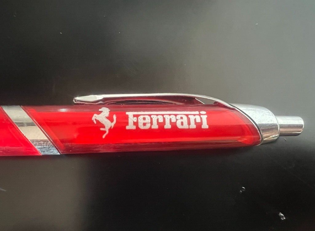 Ferrari Stylo-Plume Sphère Rouge Famous Voiture Collection Italienne