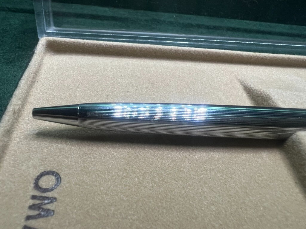 Grand-Mère Stylo-Plume Sphère Chrome A Rayures Renaissance Écrit Avec Trousse