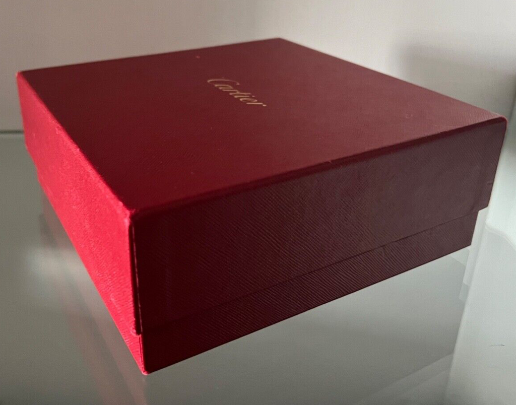 🔴 CARTIER Schmuckkästchen, rote Innenausstattung, 18 x 18 x 7 cm 