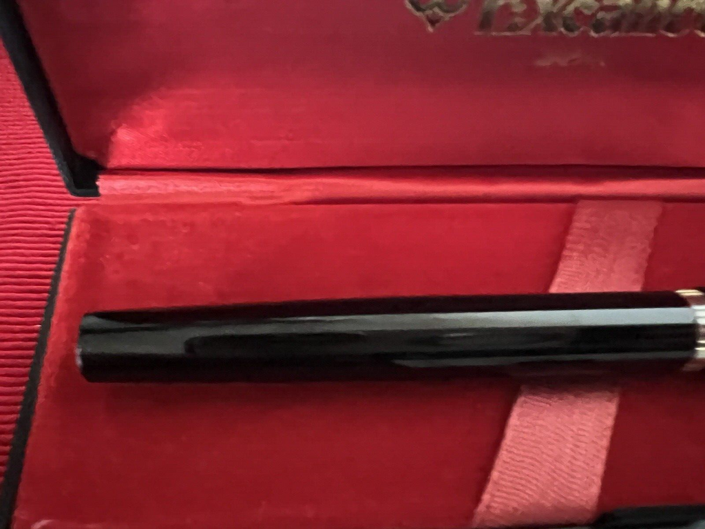 PENTEL Bolígrafo Roller Excalibur Laca Negra Con Instrucciones Y Estuche