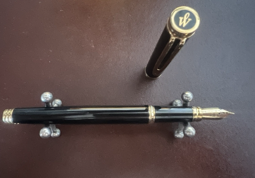 WATERMAN Fountain Pen Le Man 100 Lacquer Gold Nib 18 Kt EF Warranty
