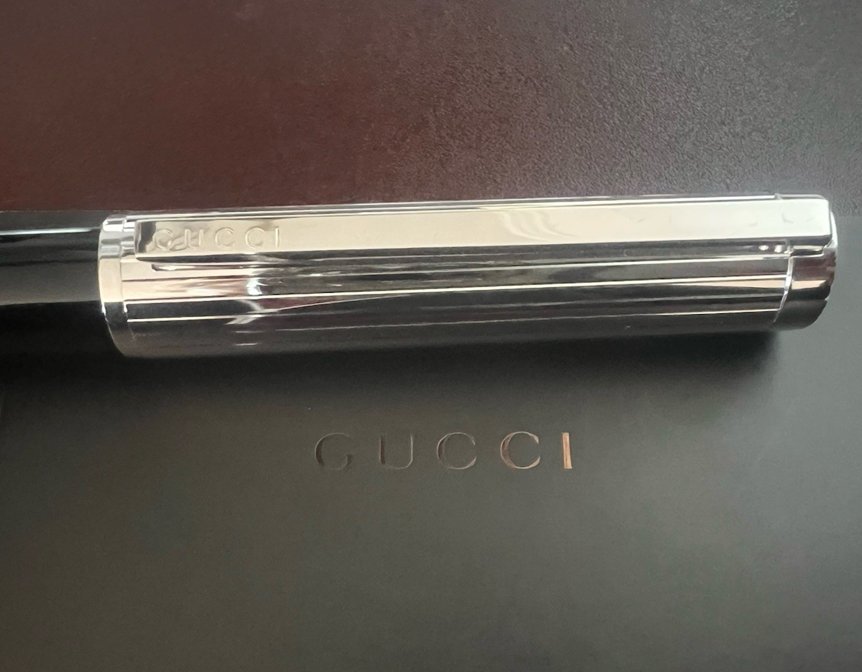 GUCCI Bolígrafo Esfera Roller Clásico Minimalista Garantía Caja NOS Vintage