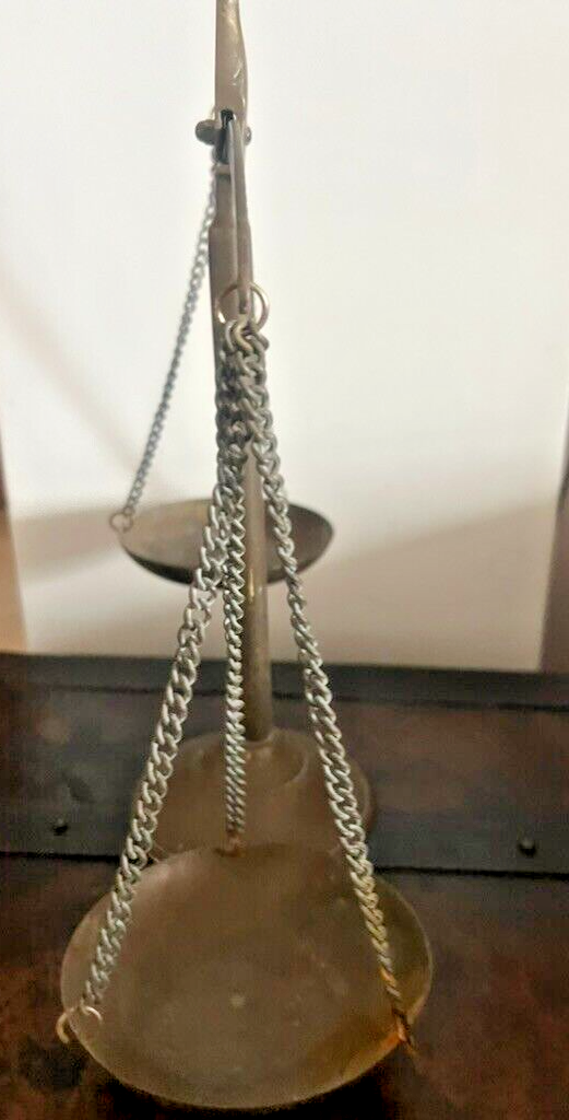 🔴 Waage mit Tabletts und Ketten, bronziertes Eisen, Vintage-Präsentationsketten, L 30 cm 