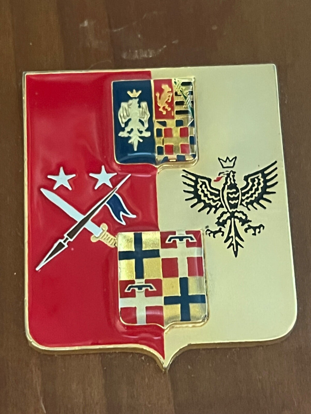 🔴 Crest militare ACCADEMIA MILITARE MODENA di metallo a rilievo scudo legno