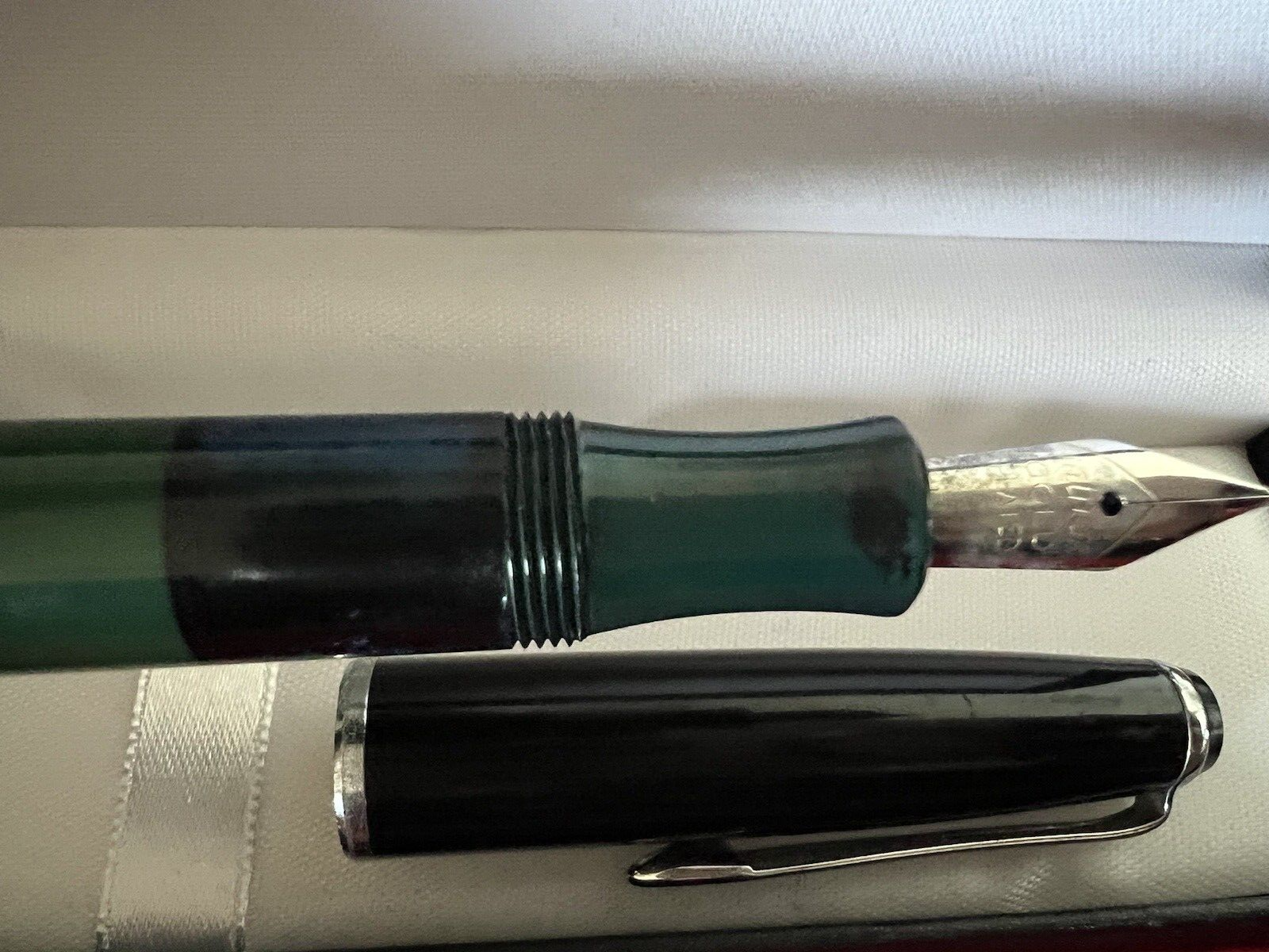 🔴 ERO penne stilografiche MINOR verde nere a PISTONE scrive vintage