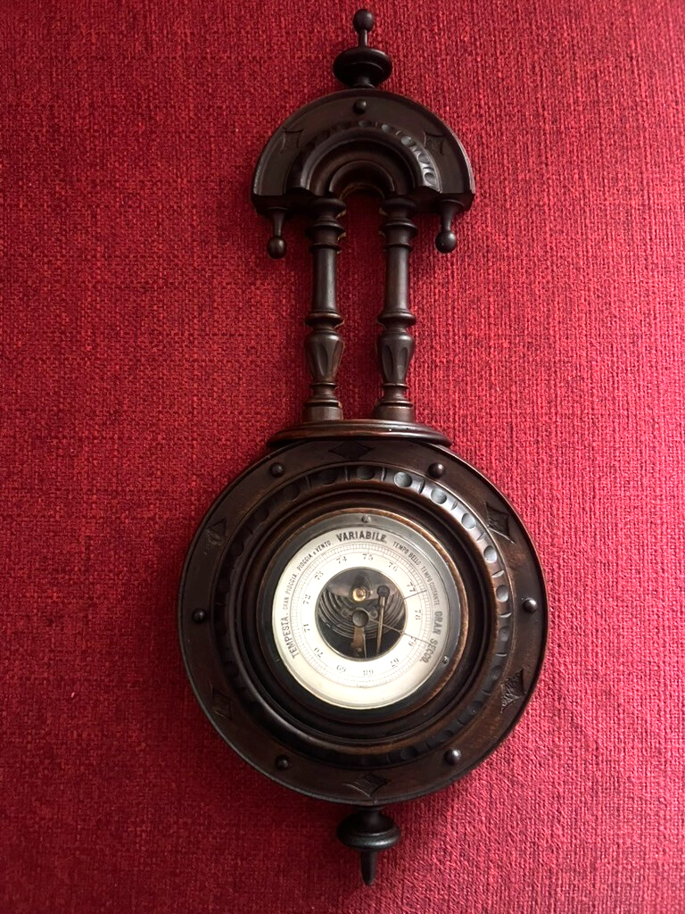 🔴 Barometro meccanico artigianale di legno tornito e inciso a mano h 44 vintage