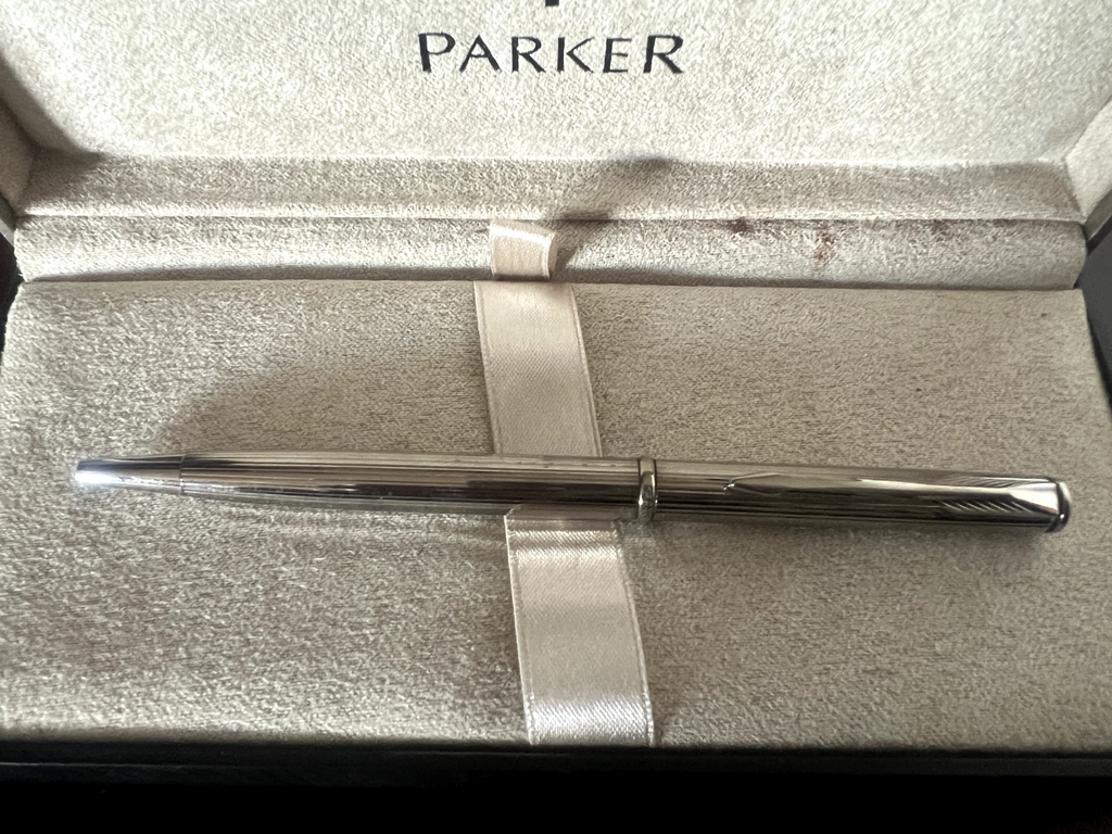 🔴 DELTA penna sfera cromata satinata con profili dorati pulsante scatto scrive