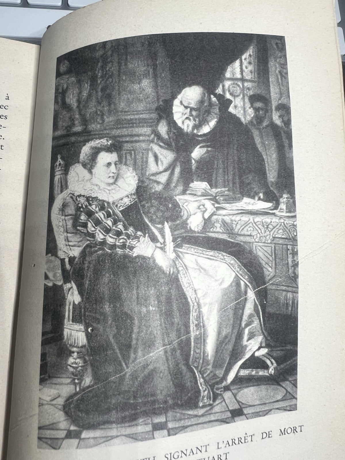 🔴 MARIE STUART French-language history book, hardcover, antique, from 1933 