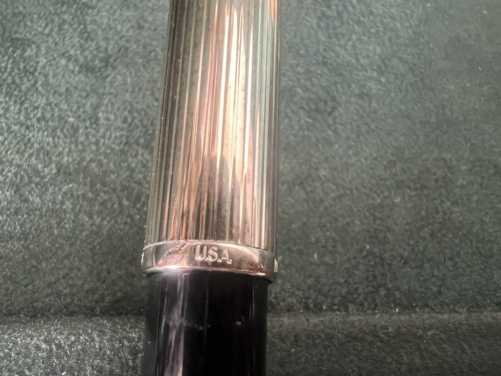 🔴 PARKER Insignia IIP fountain pen F nib cartridge writes vintage 