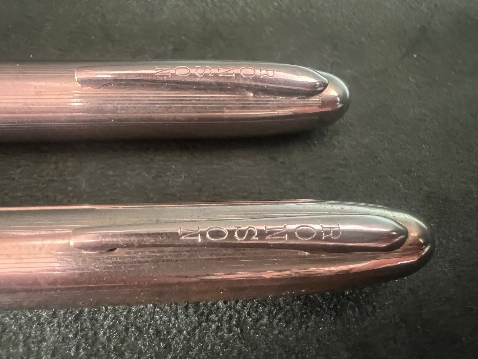 🔴 RONSON penna STILOGRAFICA sacca a pressione SFERA cappucci dorati vintage 50