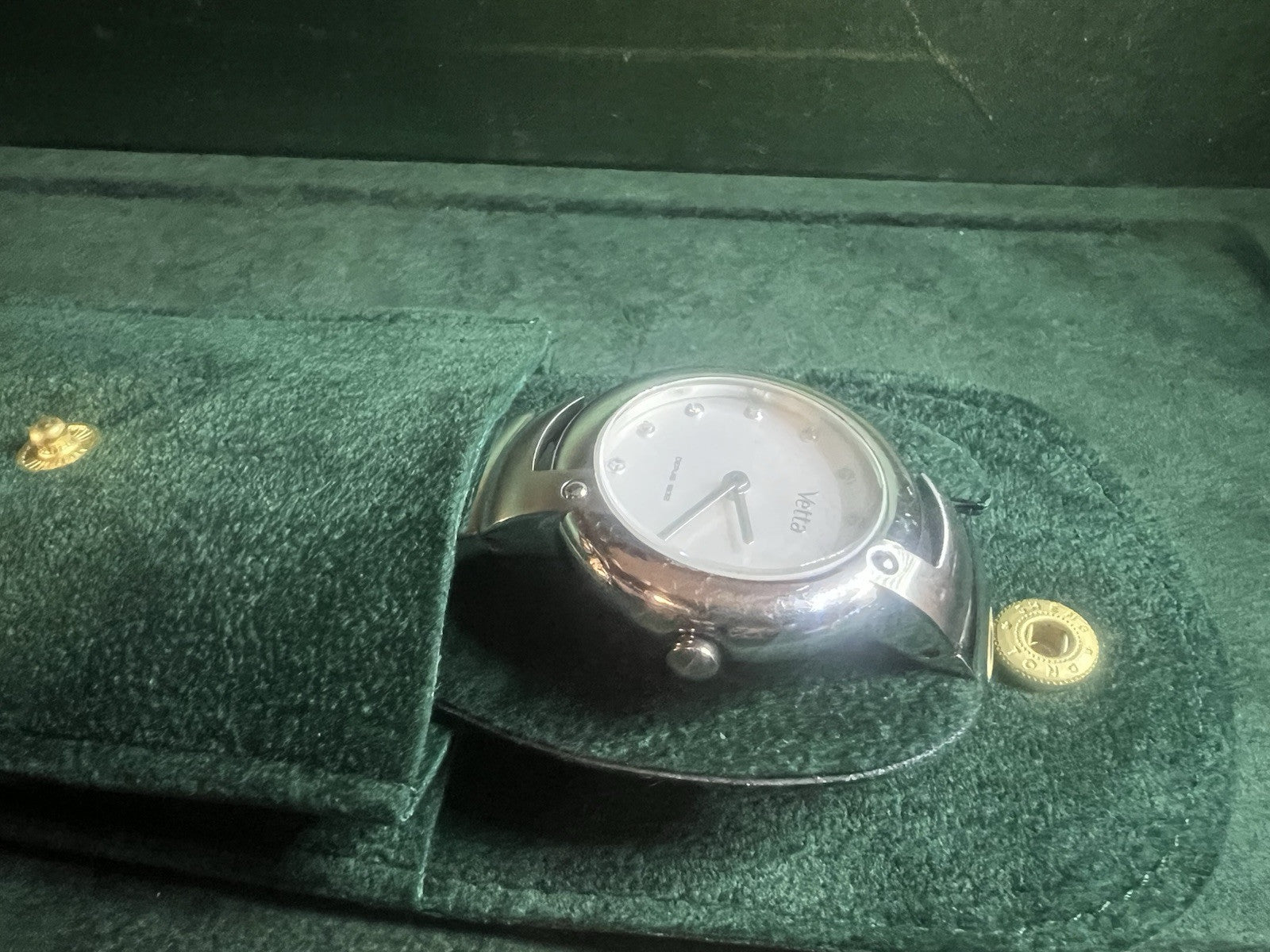 VETTA Horloge Femme Indices Diamants VW0088 Quartz Neuf Avec Étiquettes 