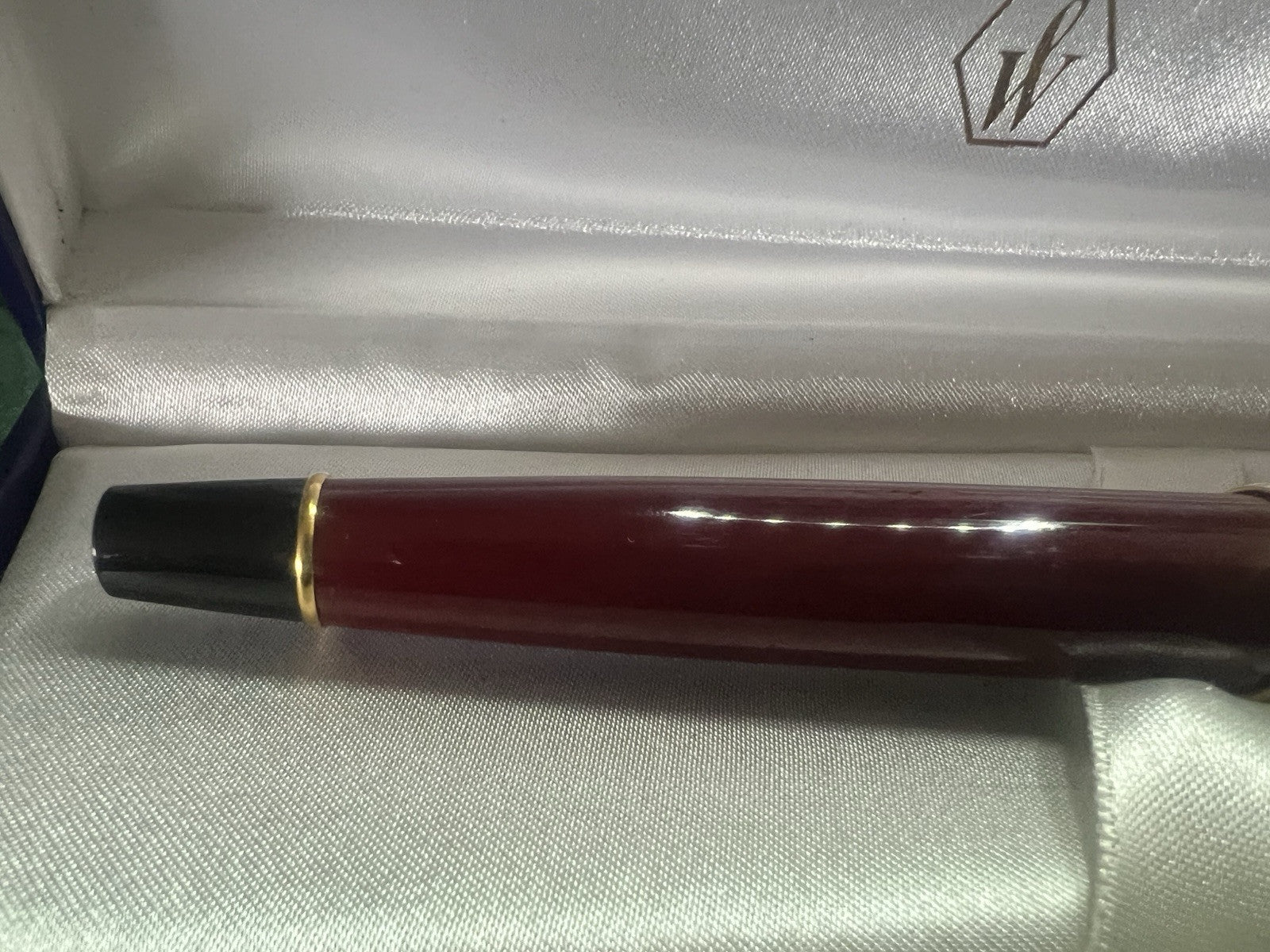 WATERMAN Füllfederhalter RExpert 1 Serie Bordeaux Harzfeder F 