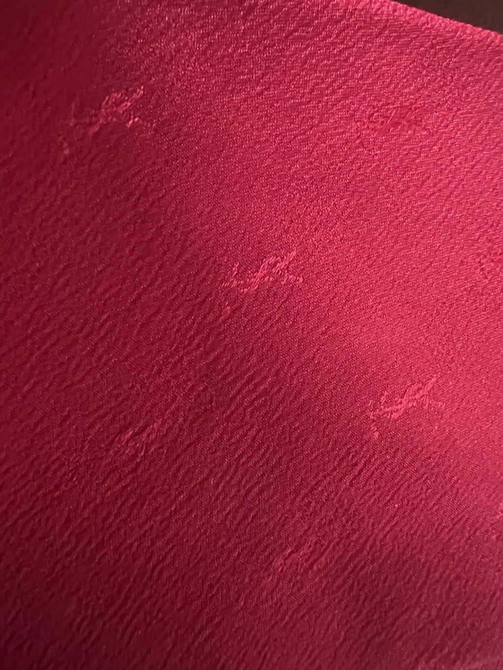 Rote YSL-Krawatte von Yves Saint Laurent, einfarbig, 100 % Seide 