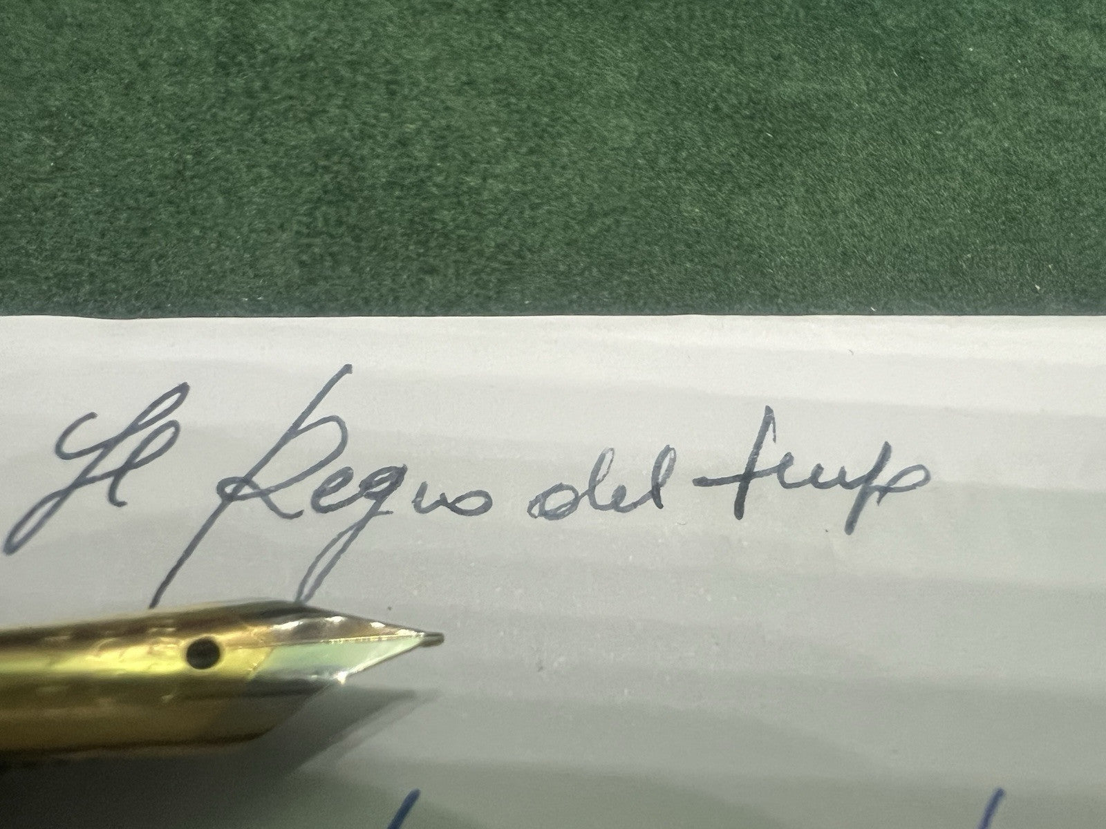 🔴 ERO MINOR black green piston fountain pen writes vintage 