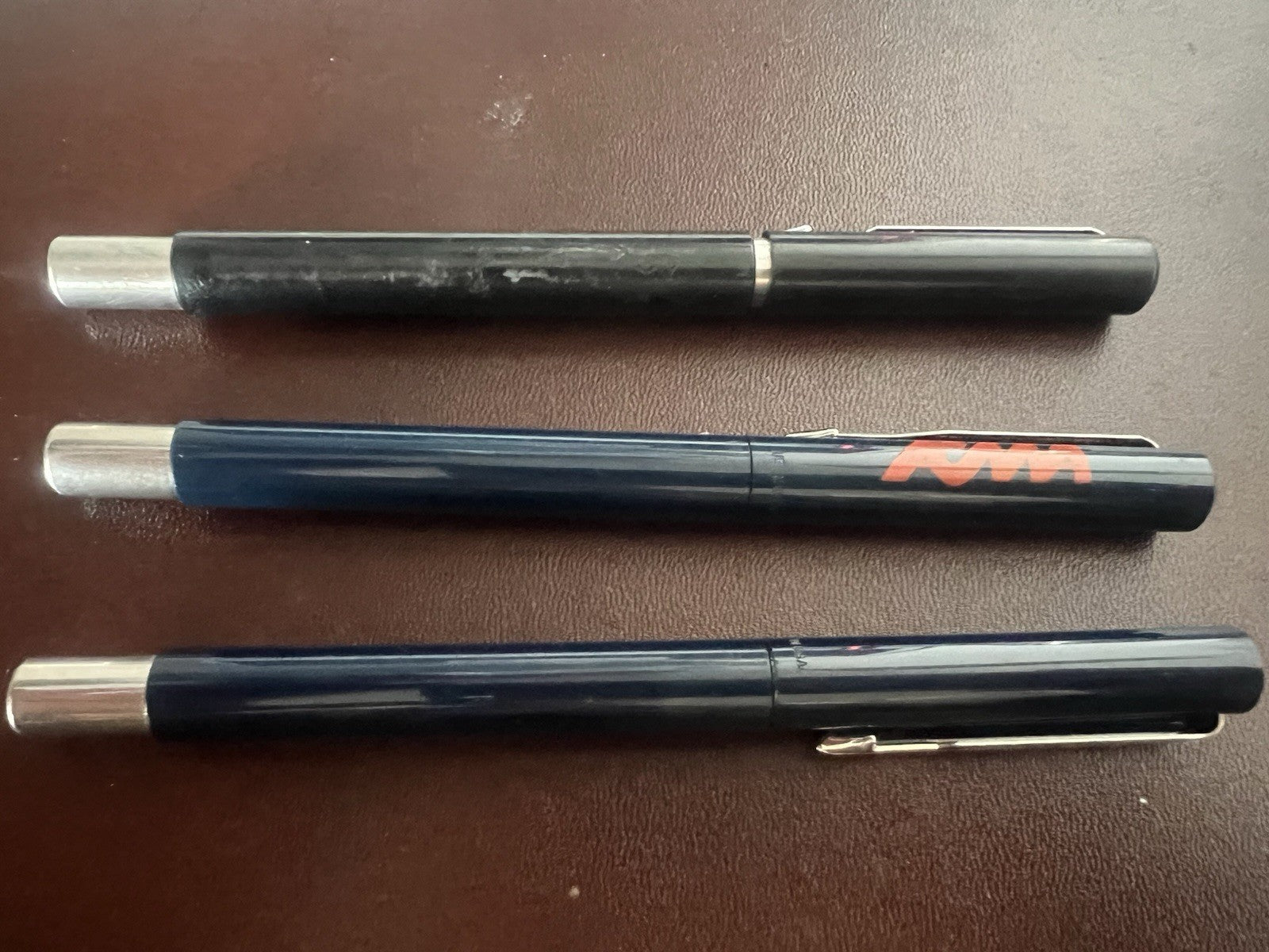 🔴 PARKER penne sfera nere Vector refill roller scrivono LOTTO 3 PEZZI