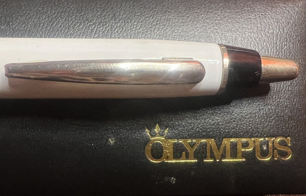 Olympus Stylo-Plume Sphère Laque Blanque Noire Mécanisme Automatique Écrit 