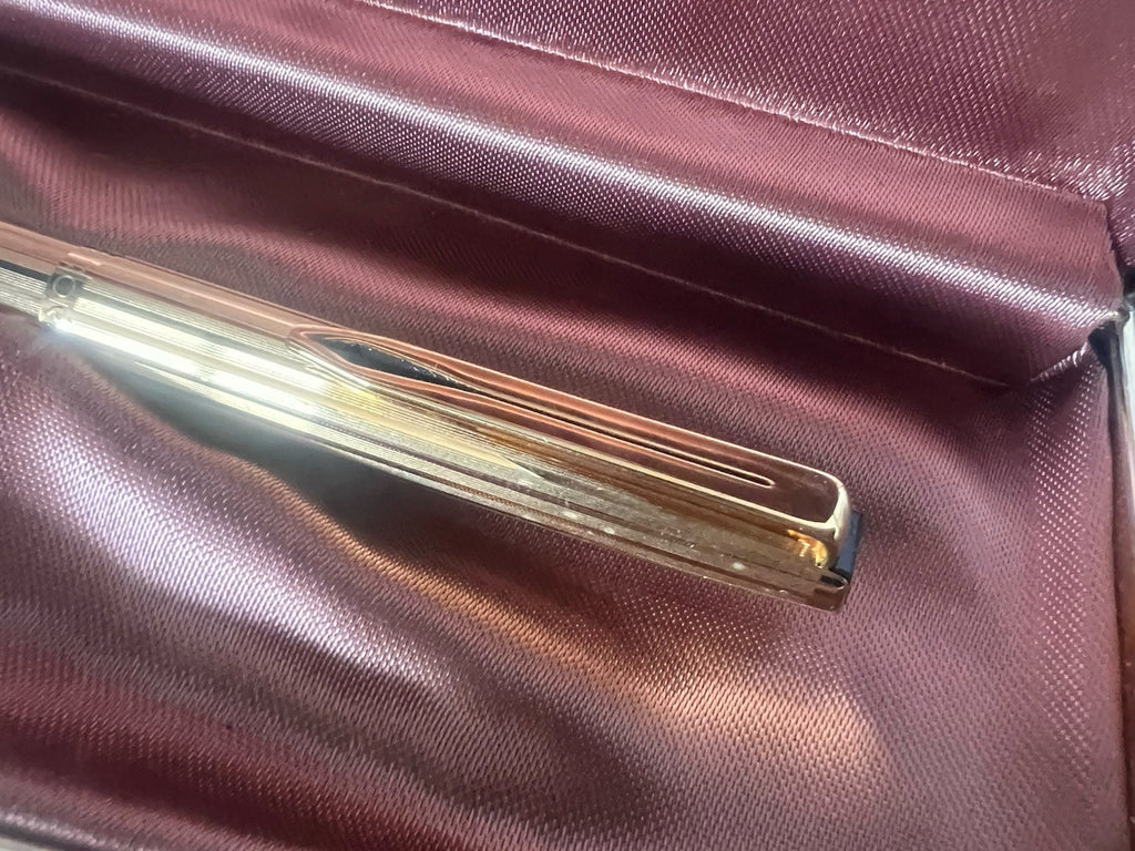 Aurora 98 Stylo-Plume Sphère Plaqué Or 22 KT Garantie Écrit Utilisé Vintage A