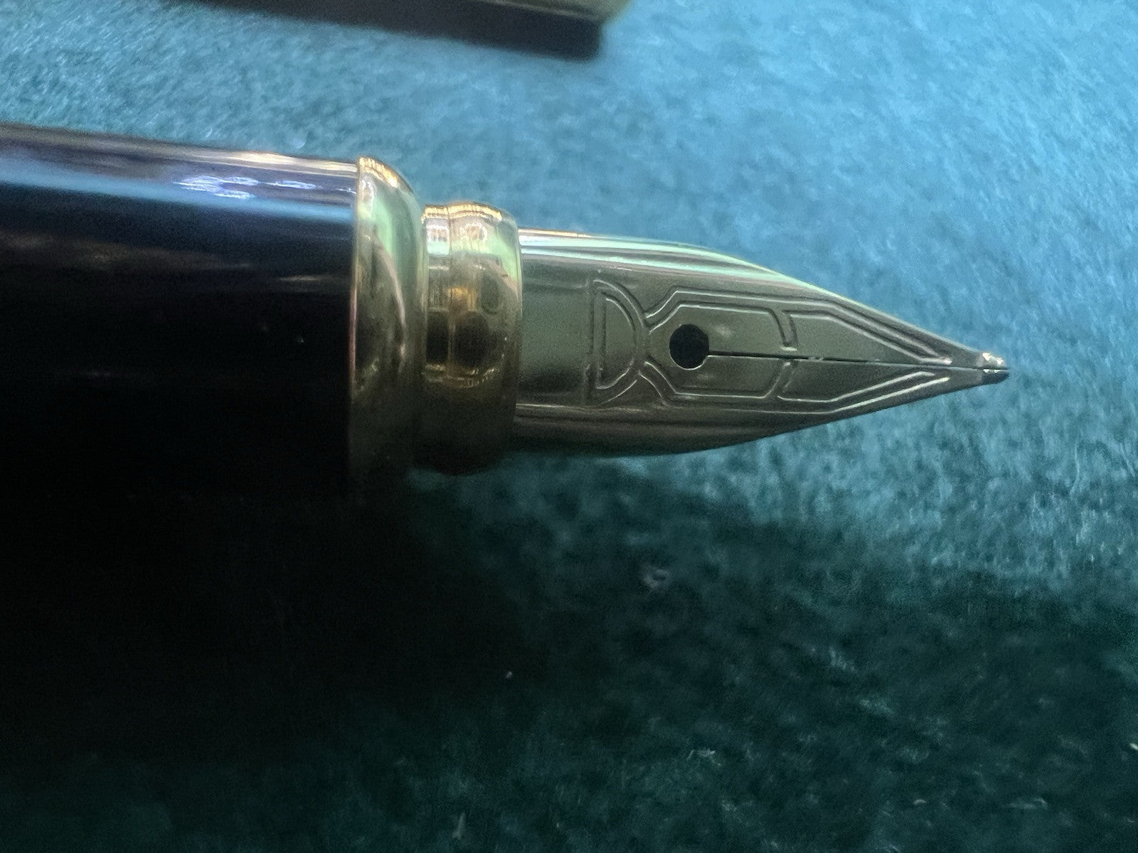 🔴 AURORA gold-plated fountain pen and ballpoint pen, never inked nib 