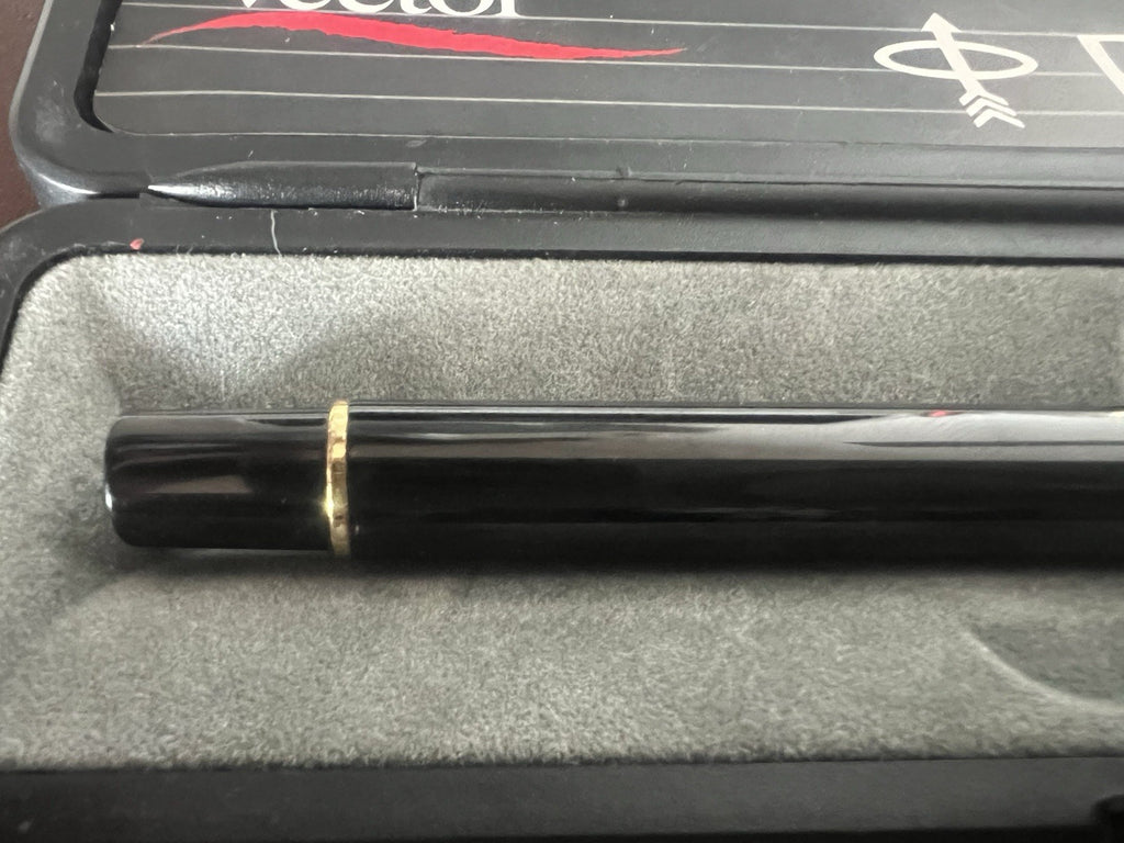 🔴 PARKER penna sfera roller VECTOR lacca nera scrive refill roller con astuccio