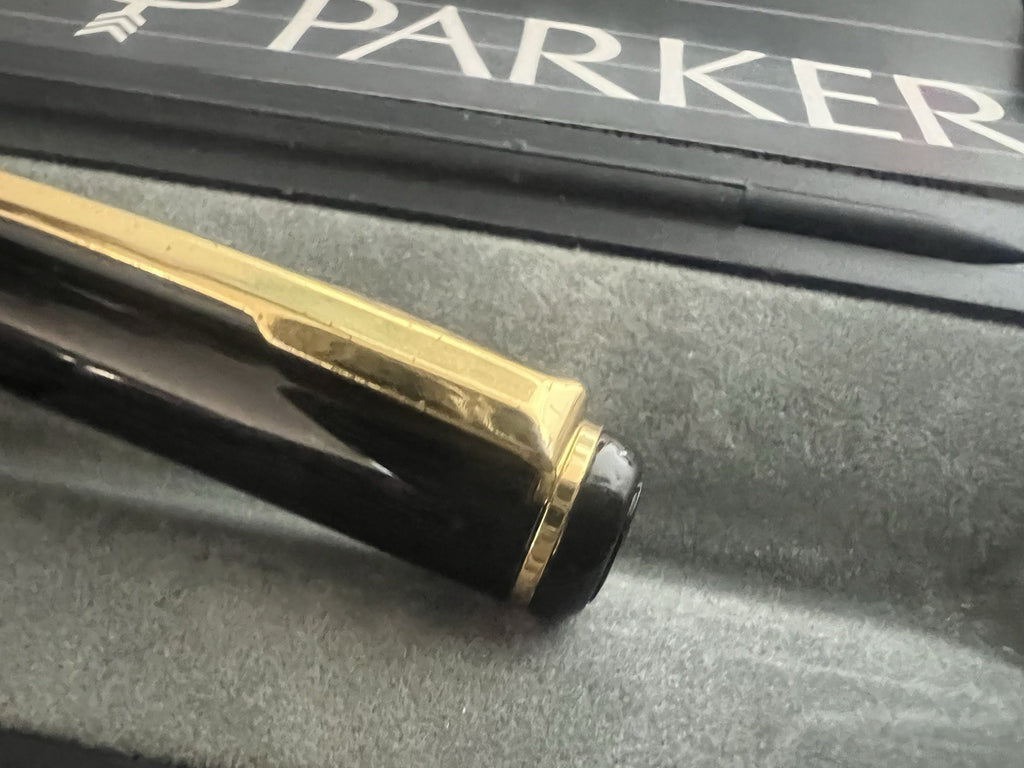 🔴 PARKER penna sfera roller VECTOR lacca nera scrive refill roller con astuccio