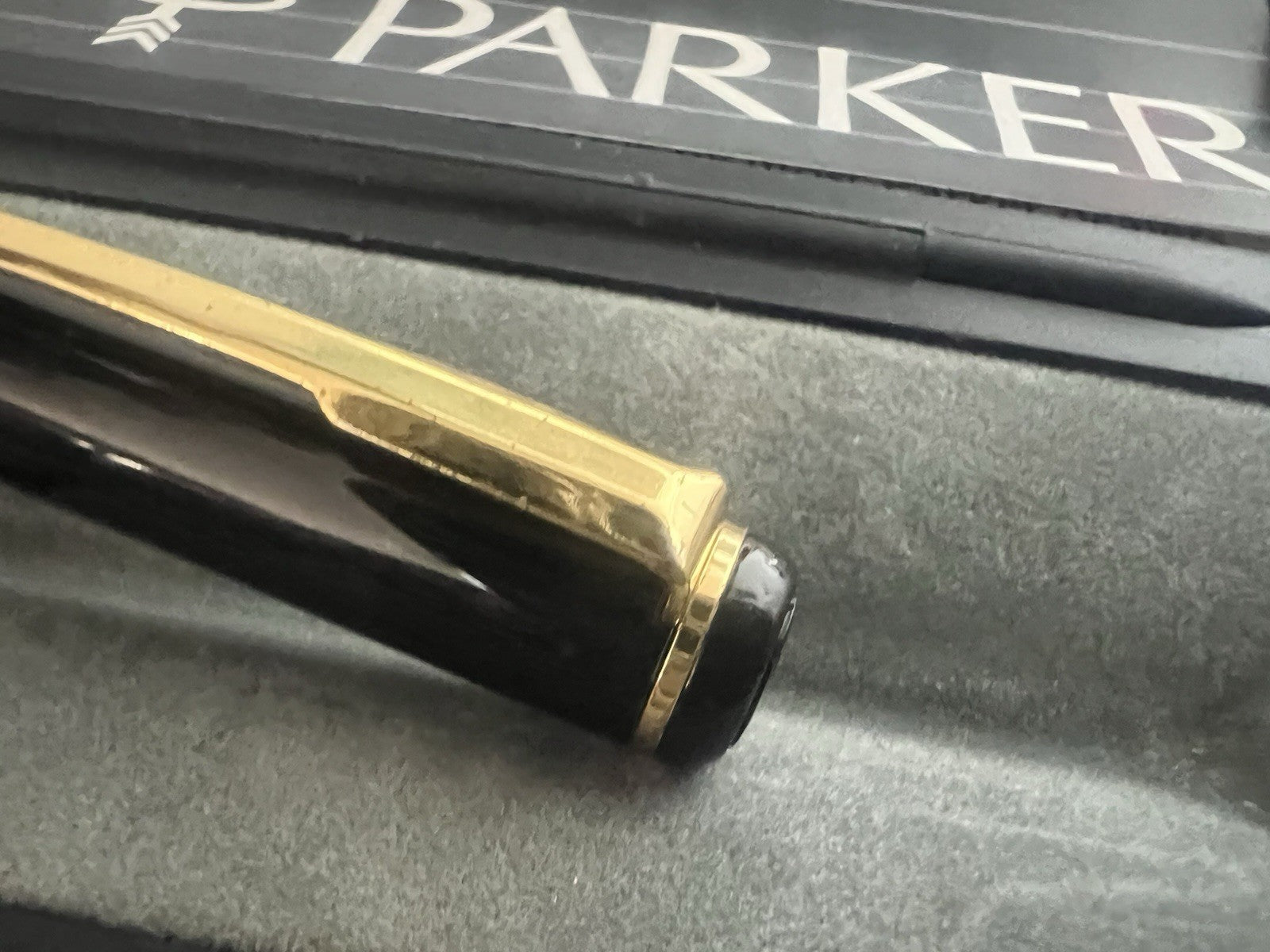 🔴 PARKER penna sfera roller VECTOR lacca nera scrive refill roller con astuccio